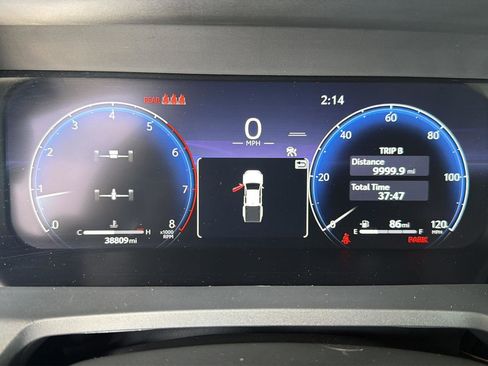 Used 2024 Toyota Tacoma TRD Off-Road w/ TRD Off Road Premium Package AWD/4WD image 20