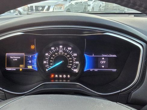 Used 2013 Ford Fusion Titanium image 17