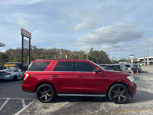 Used 2018 Ford Expedition XLT w/ Equipment Group 202A image 8
