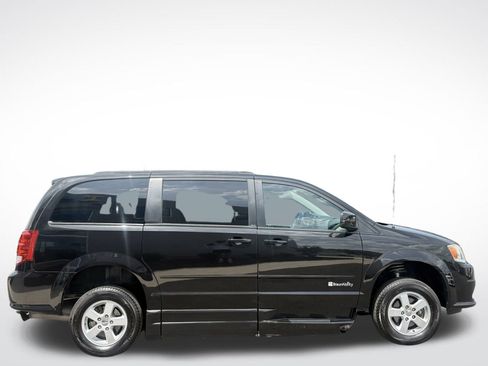Used 2013 Dodge Grand Caravan SXT image 8