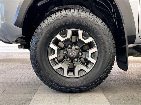 Used 2021 Toyota Tacoma TRD Sport image 8