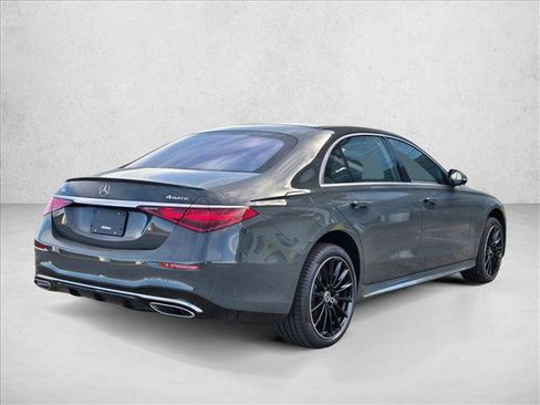 New 2026 Mercedes-Benz S 580 4MATIC Sedan image 2