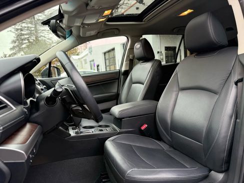 Used 2018 Subaru Outback 2.5i Limited image 25