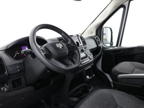 Used 2023 RAM ProMaster 2500 FWD image 11