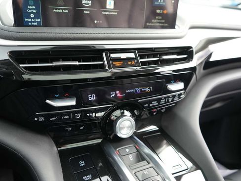 Certified 2026 Acura MDX SH-AWD image 27