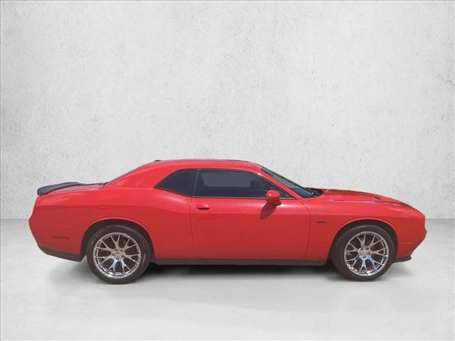 Used 2018 Dodge Challenger R/T w/ Driver Convenience Group RWD image 4