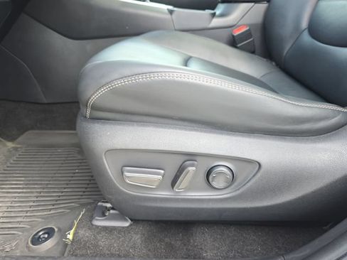 Used 2021 Toyota RAV4 XLE Premium FWD image 30