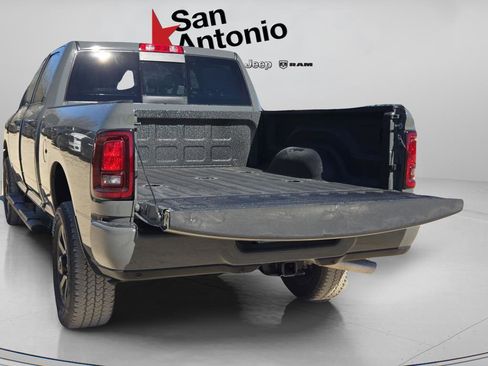 New 2026 RAM 2500 Tradesman AWD/4WD image 36