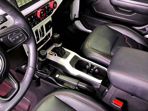 Used 2021 Jeep Wrangler Unlimited Sport image 17