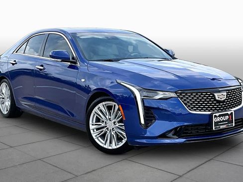 Used 2020 Cadillac CT4 Premium Luxury RWD image 3