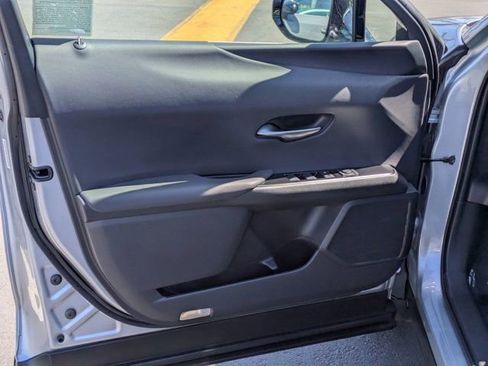 Used 2024 Lexus UX 250h FWD image 14