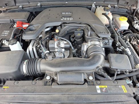 Used 2021 Jeep Wrangler Unlimited Sport image 28