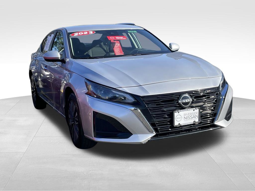 Certified 2023 Nissan Altima 2.5 SV AWD/4WD image 3