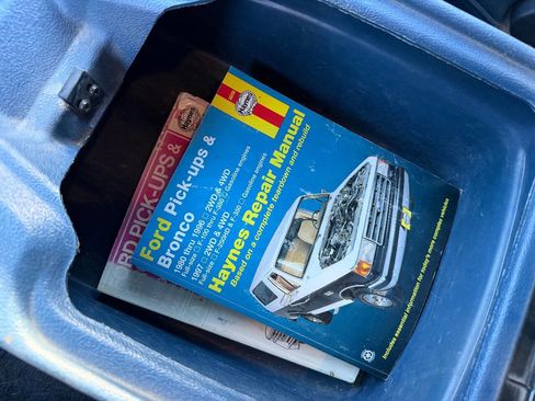 Used 1995 Ford Bronco XLT image 23