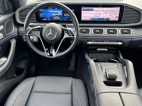 Used 2025 Mercedes-Benz GLE 450 4MATIC image 25