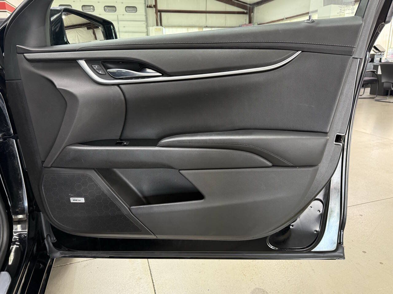Used 2014 Cadillac XTS FWD image 16
