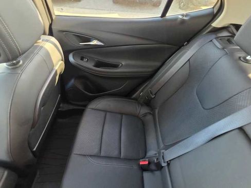 Used 2023 Buick Encore GX Essence w/ Experience Buick Package image 21