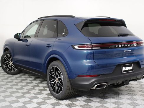 New 2026 Porsche Cayenne image 3