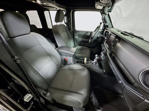 Used 2022 Jeep Wrangler Unlimited Sport image 28