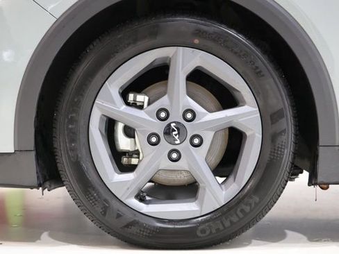 Used 2025 Kia K4 LXS image 11