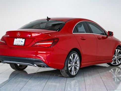 Used 2019 Mercedes-Benz CLA 250 BLIND SPOT NAVIGATION LEATHER image 6