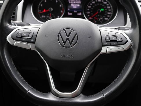 Used 2020 Volkswagen Atlas Cross Sport SE w/ Towing Package AWD/4WD image 18