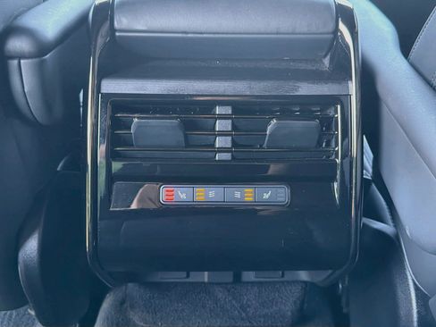 Used 2023 Land Rover Range Rover Sport SE Dynamic AWD/4WD image 26