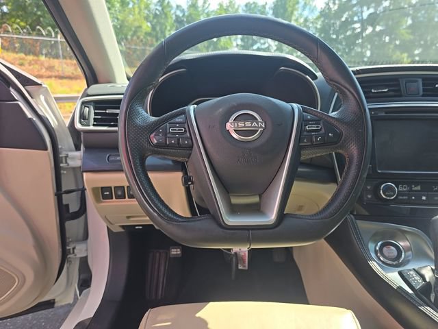 Used 2023 Nissan Maxima Platinum w/ Sport Mat Group FWD image 12