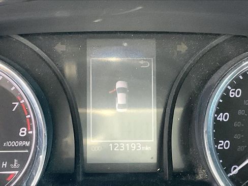 Used 2019 Toyota Camry LE FWD image 24