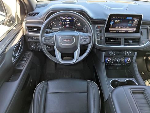 Used 2021 GMC Yukon SLT w/ SLT Premium Package image 15