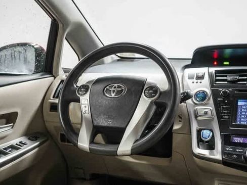 Used 2013 Toyota Prius V Three image 15