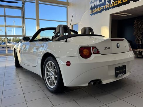 Used 2003 BMW Z4 2.5i image 4