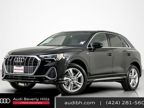 Used 2022 Audi Q3 2.0T Premium Plus w/ Premium Plus Package image 1