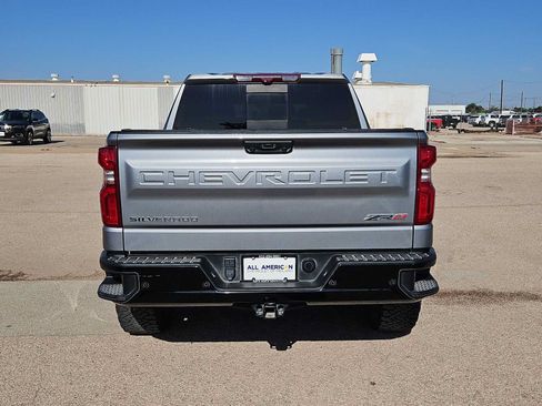 Used 2023 Chevrolet Silverado 1500 ZR2 w/ Technology Package AWD/4WD image 7