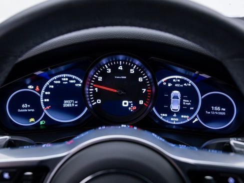 Certified 2023 Porsche Cayenne image 21