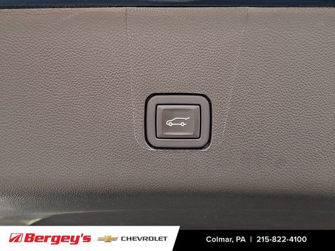 Certified 2023 Chevrolet Traverse LT w/ LT Premium Package AWD/4WD image 35