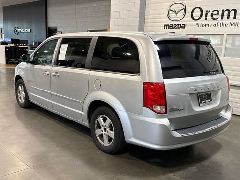Used 2012 Dodge Grand Caravan Crew FWD image 20
