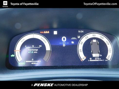 Used 2026 Toyota Corolla SE w/ SE Premium Package FWD image 11