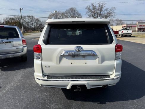 Used 2011 Toyota 4Runner Limited AWD/4WD image 3