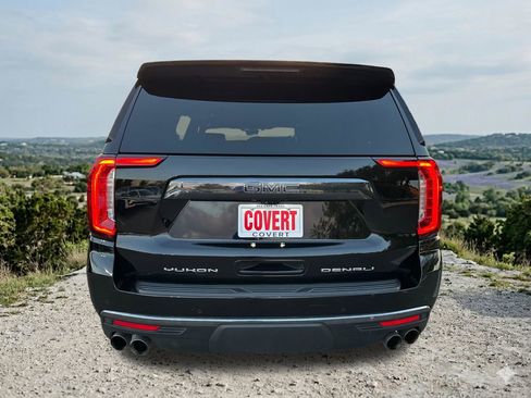 Used 2023 GMC Yukon XL Denali Ultimate AWD/4WD image 9