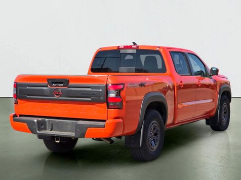 Used 2025 Nissan Frontier PRO-4X w/ Pro Convenience Package AWD/4WD image 6
