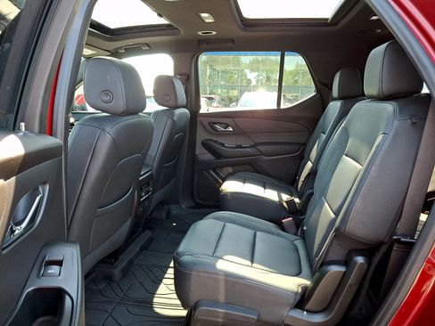 Certified 2023 Chevrolet Traverse LT w/ LT Premium Package AWD/4WD image 11
