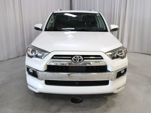 Used 2022 Toyota 4Runner Limited AWD/4WD image 30