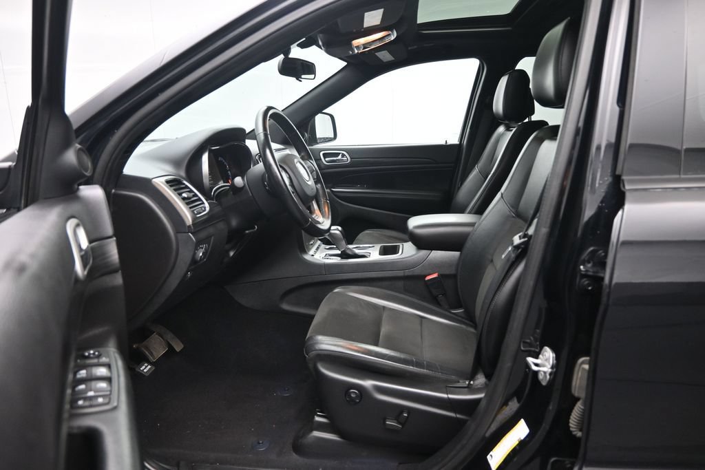 Used 2021 Jeep Grand Cherokee Laredo X AWD/4WD image 26
