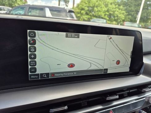 Used 2025 Kia Telluride S AWD/4WD image 18