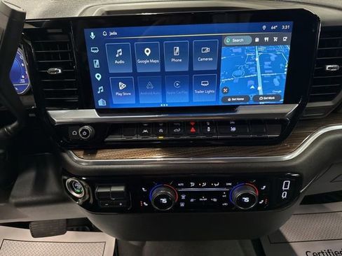 Used 2025 Chevrolet Silverado 1500 LT AWD/4WD image 14