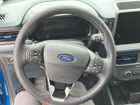 New 2026 Ford Maverick Lobo image 17