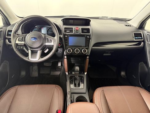 Used 2017 Subaru Forester 2.5i Touring AWD/4WD image 23