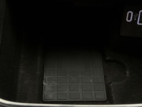 Used 2022 Lincoln Nautilus Reserve image 17