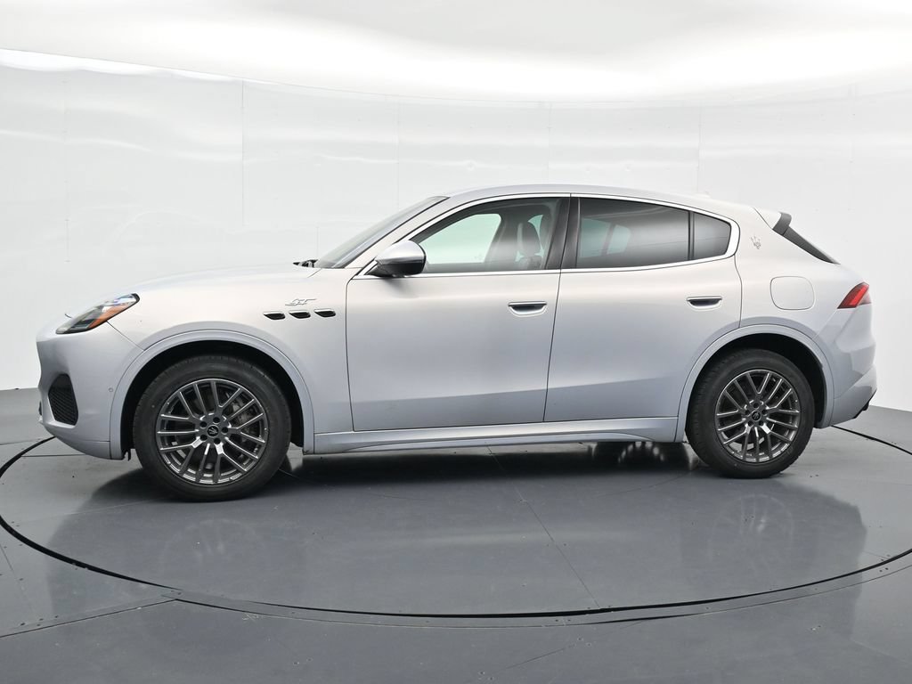 Used 2024 Maserati Grecale GT AWD/4WD image 2